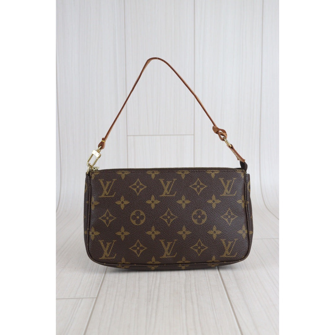 Rank AB ｜ LV Monogram Pochette Accessoires ｜V23072007