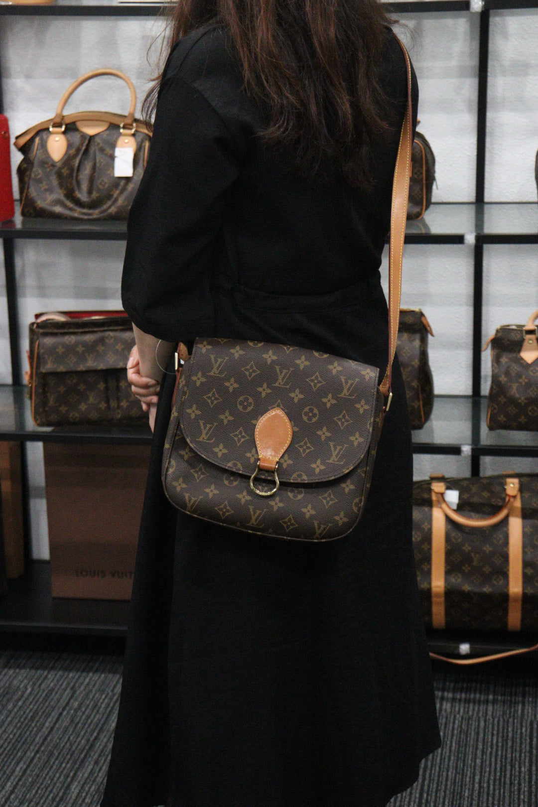 Rank AB ｜ LV Monogram Saint Cloud GM Shoulder Bag ｜23060114