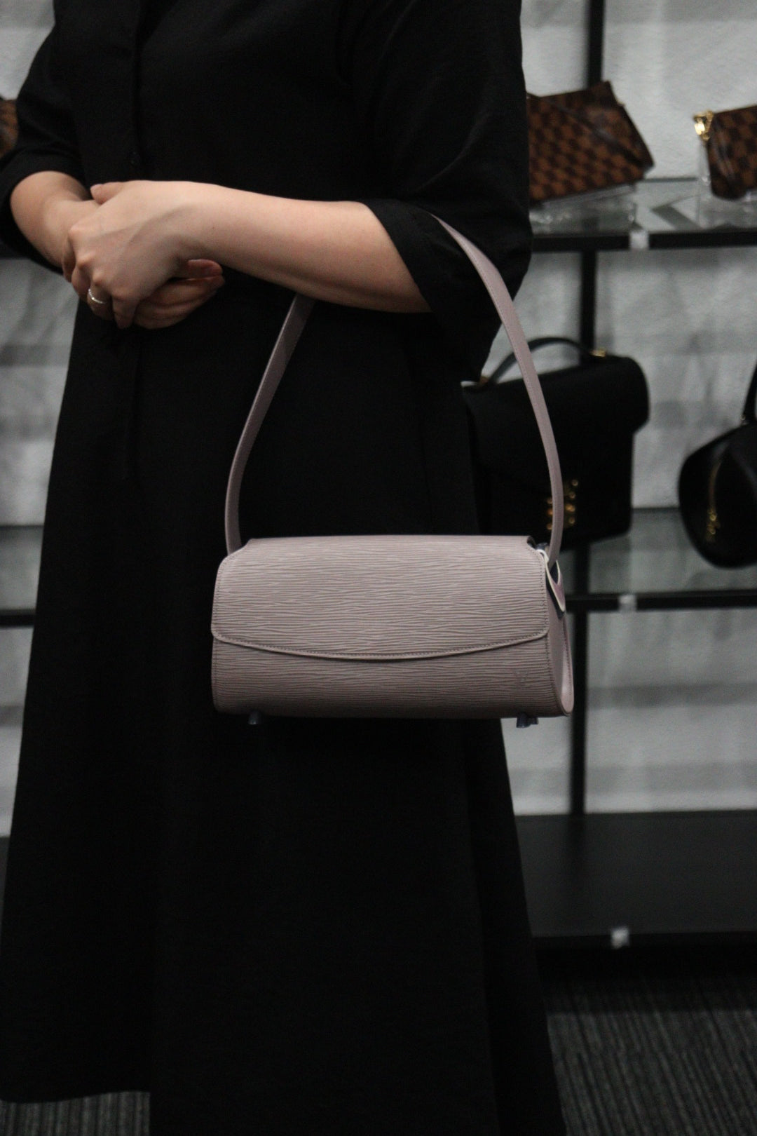 Rank SA ｜ LV Epi Shoulder Bag｜23062911