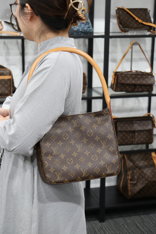Rank A ｜ LV Monogram Looping MM Shoulder Bag ｜23042806
