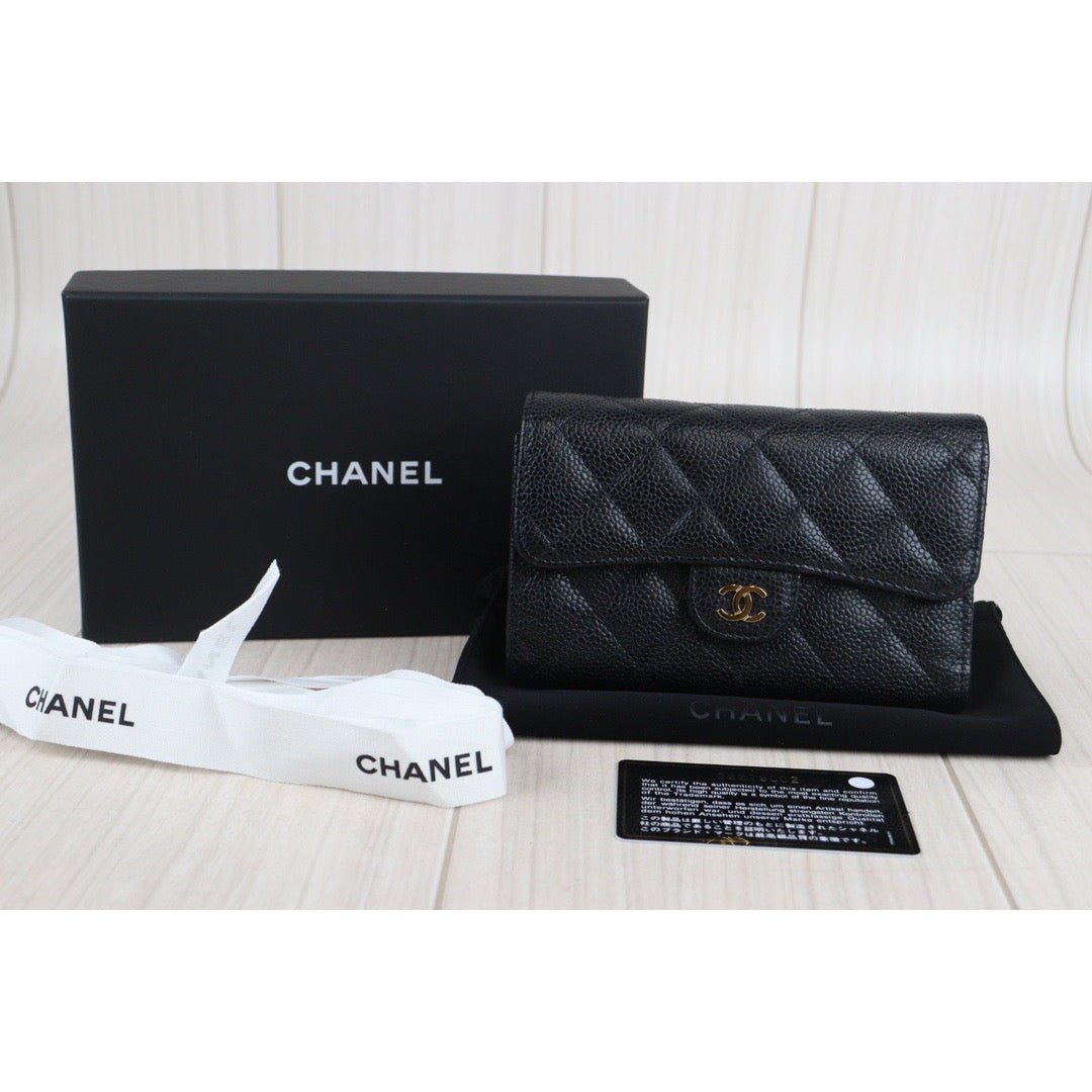 Rank A ｜Chanel Caviar Skin Black Wallet｜V23071901