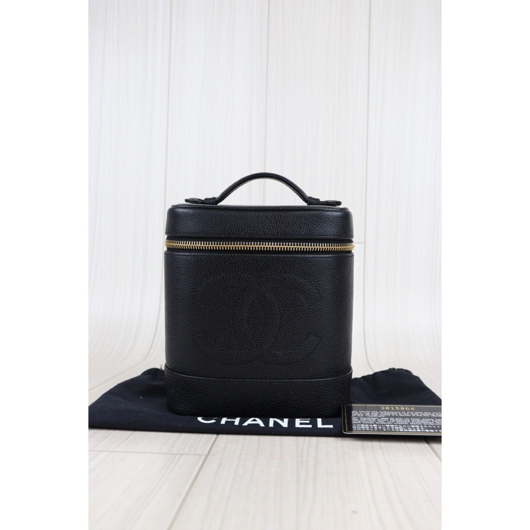 Rank AB ｜ CHANEL Caviar Skin Vanity Handbag ｜23042501