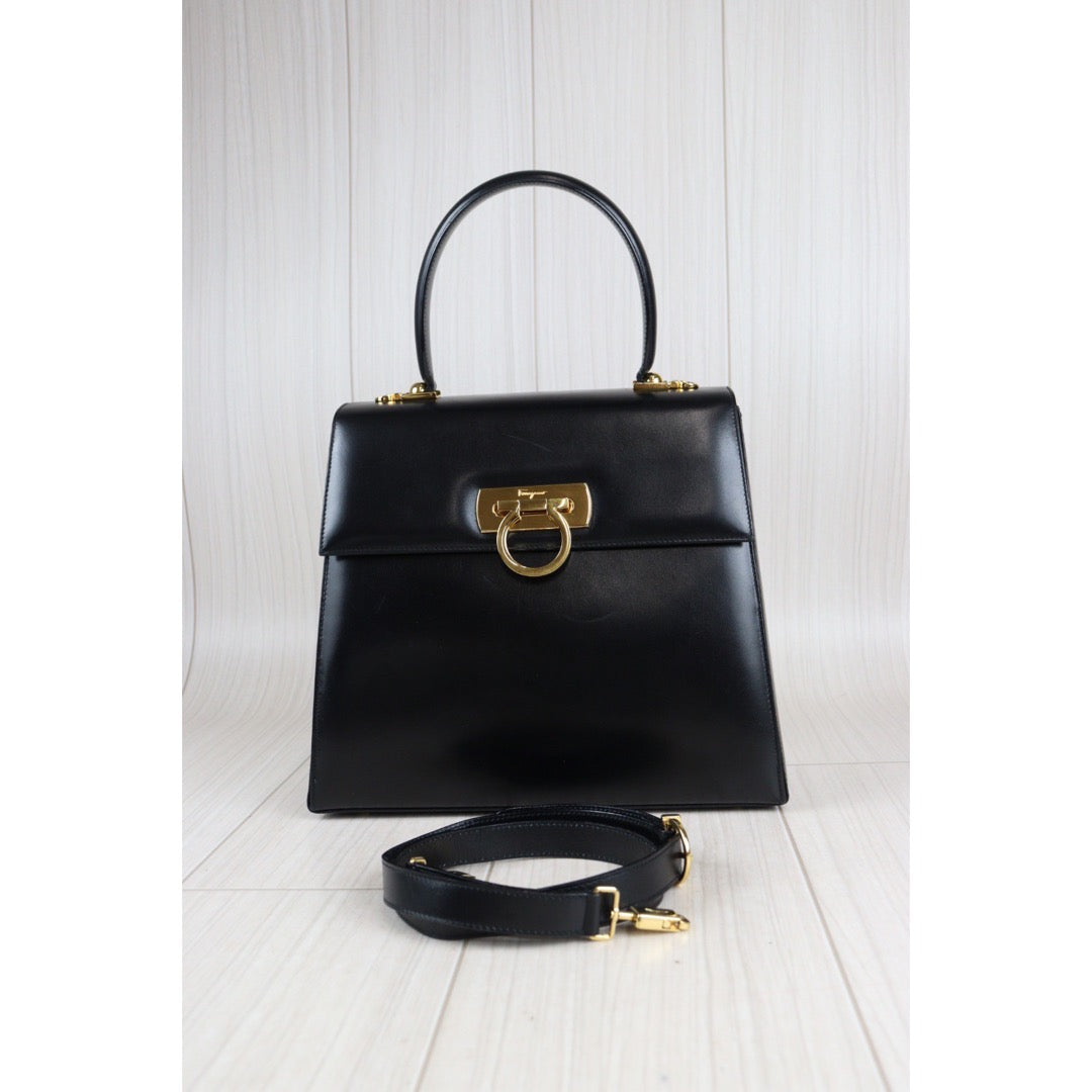 Rank AB ｜Ferragamo Gancini 2WAY Handbag Shoulderbag｜23051208