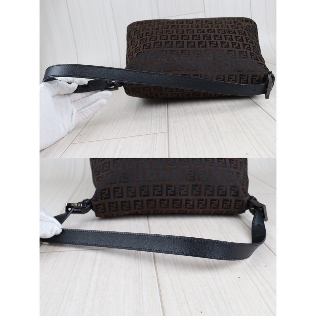 Rank A｜ FENDI Mamma Baguette Shoulder Bag ｜23051207