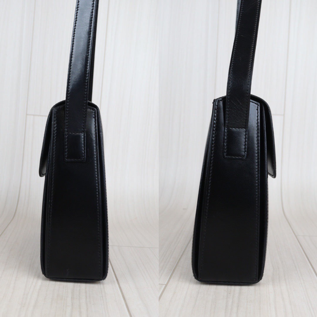 Rank A ｜ CELINE Calf Leather Shoulder Bag Black｜V23062972