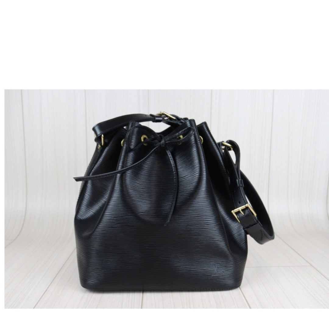 Rank A ｜ LV Epi Black Shoulder Bag｜23051606