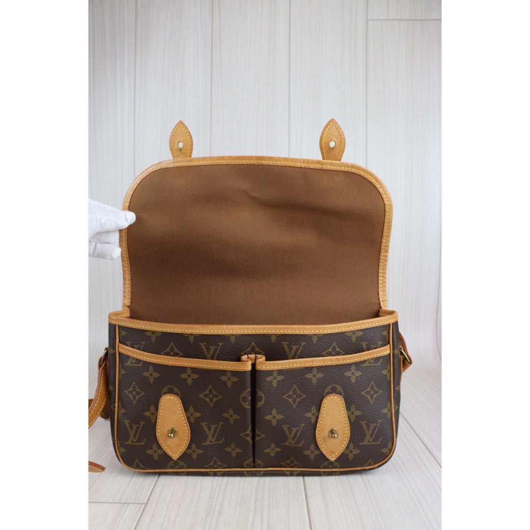 Rank AB ｜LV Monogram Shoulder Bag ｜23071202