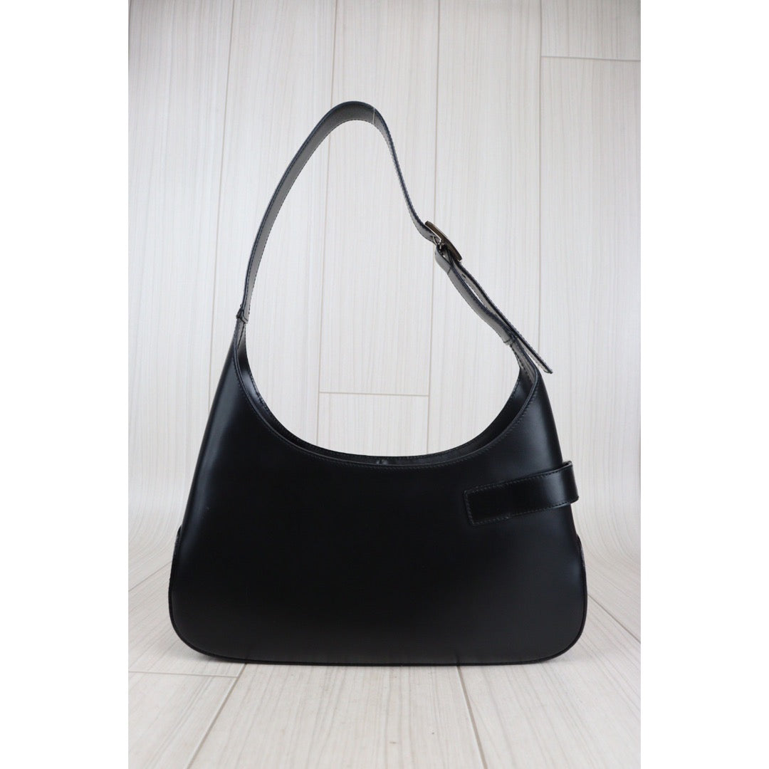 Rank A ｜Ferragamo Calf Leather Shoulder Bag Black｜V23061720