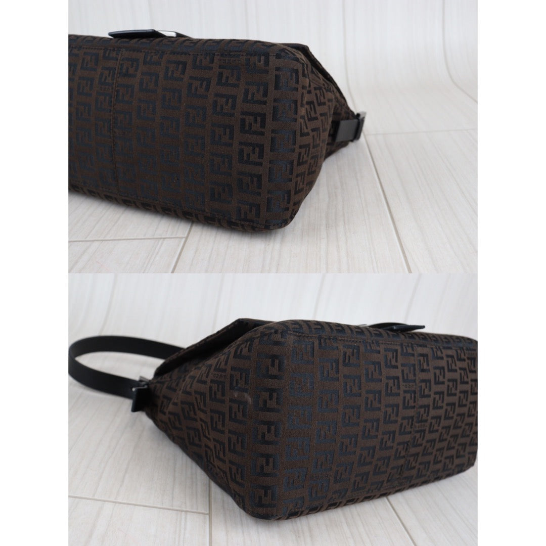 Rank A｜ FENDI Mamma Baguette Shoulder Bag ｜23070417