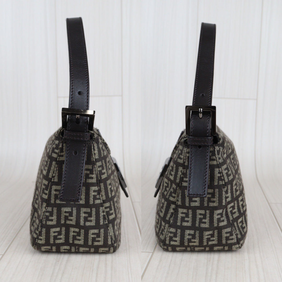Rank A｜ FENDI Mamma Shoulder Bag ｜V23062969