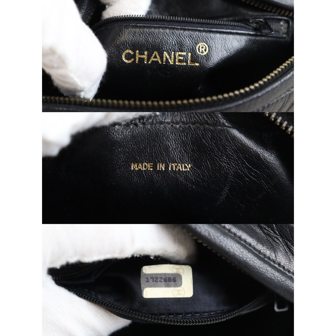 Rank A ｜ CHANEL Matrasse Chain Camera Bag 18 Shoulder Bag Made In 1989～1991 Year｜23071002