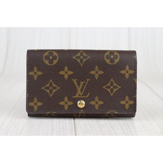 Rank A ｜LV Monogram Wallet｜23042818