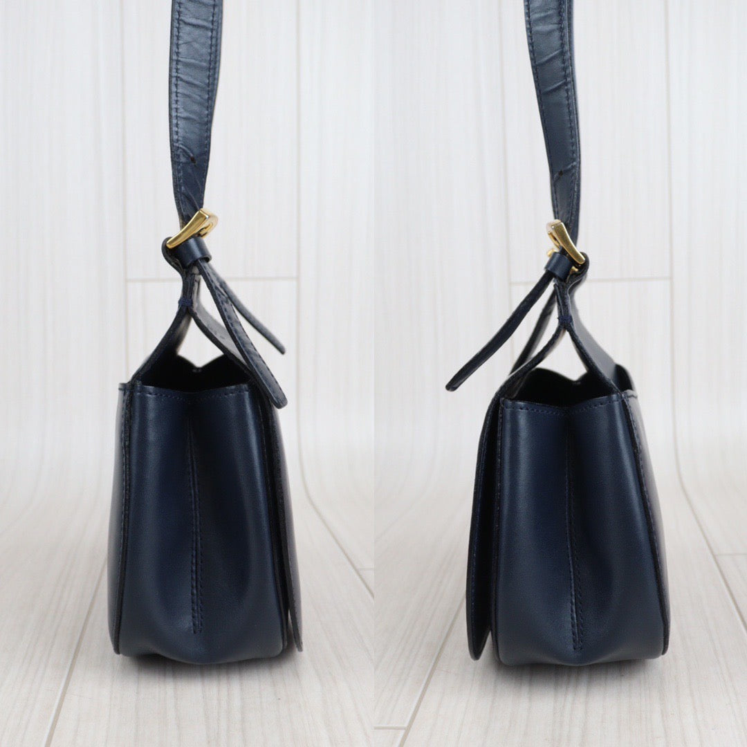 Rank AB ｜ CELINE Calf Leather Shoulder Bag Navy｜V23062929