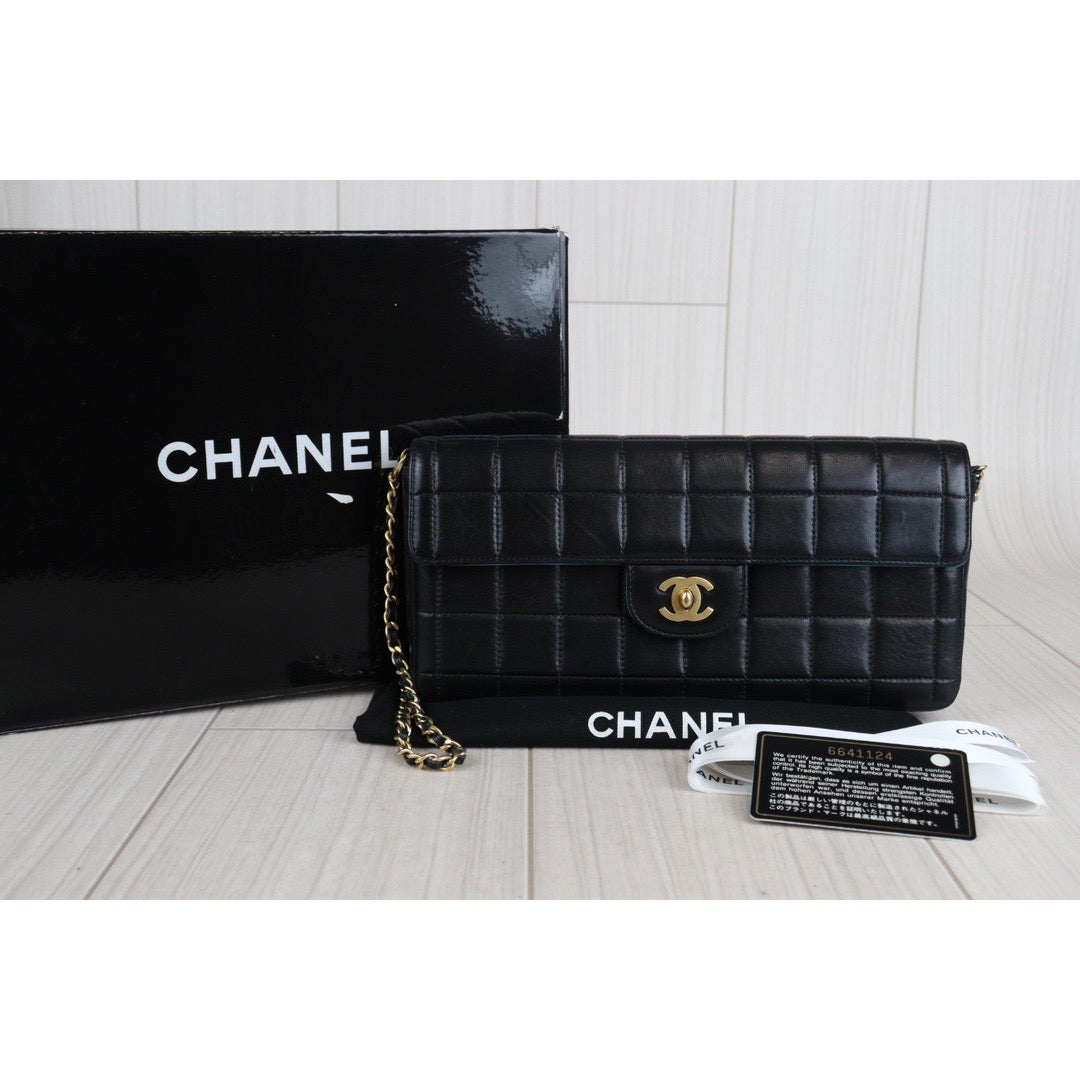 Rank A ｜ CHANEL Lambskin Shoulder Bag Made In 2009～2002 Year｜V23061716