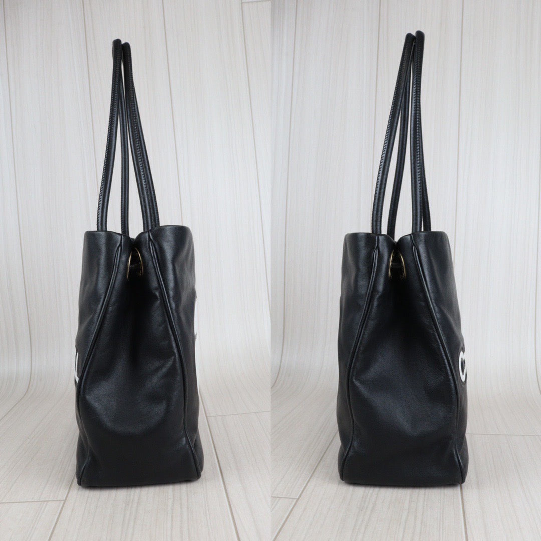 Rank AB ｜ CHANEL Vintage Lamb leather Camellia Tote Bag Black｜V23062974