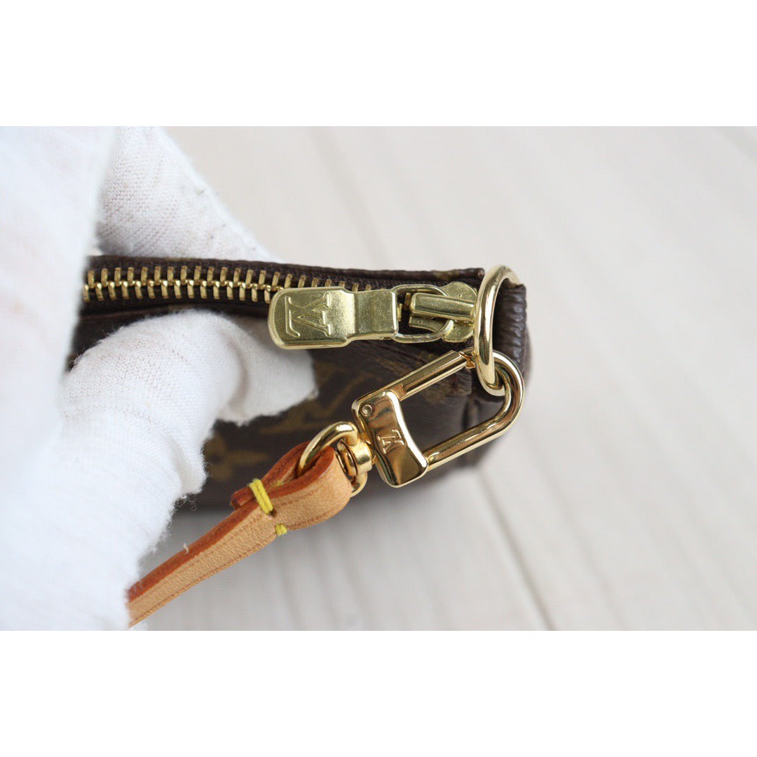 Rank A ｜ LV Monogram Pochette Accessoires ｜V23070703