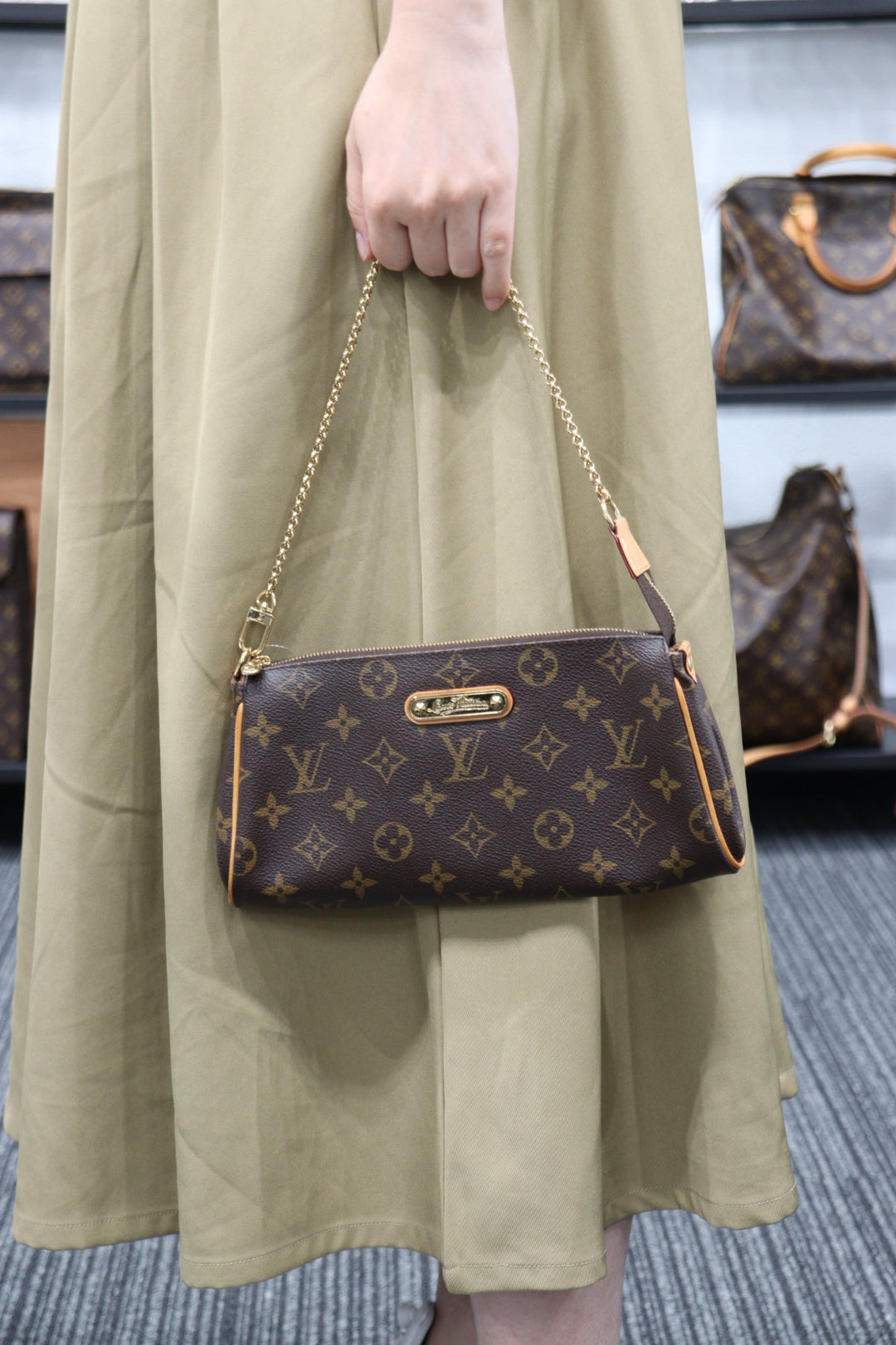 Rank AB ｜LV Monogram Eva Shoulder Bag ｜23051506