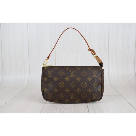 Rank A ｜ LV Monogram Pochette Accessoires ｜V23062963