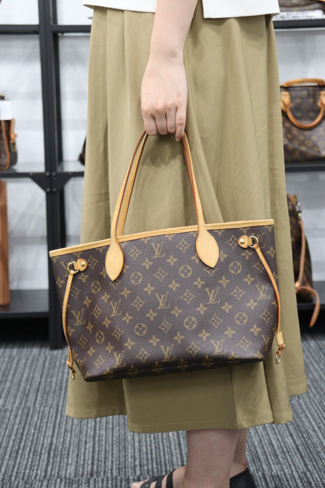 Rank AB ｜ LV Monogram Neverfull PM ｜23051905