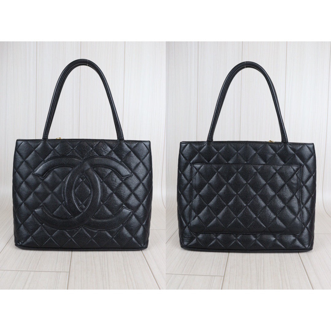 Rank AB ｜ CHANEL Caviar Skin Leather Calf Leather Tote Bag｜23060120