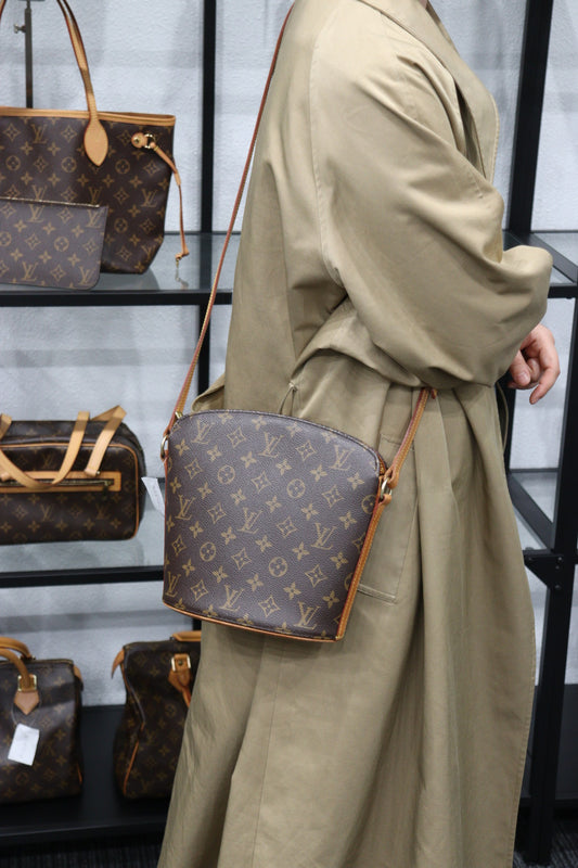 Rank AB ｜ LV Monogram Droo Shoulder Bag ｜23042214