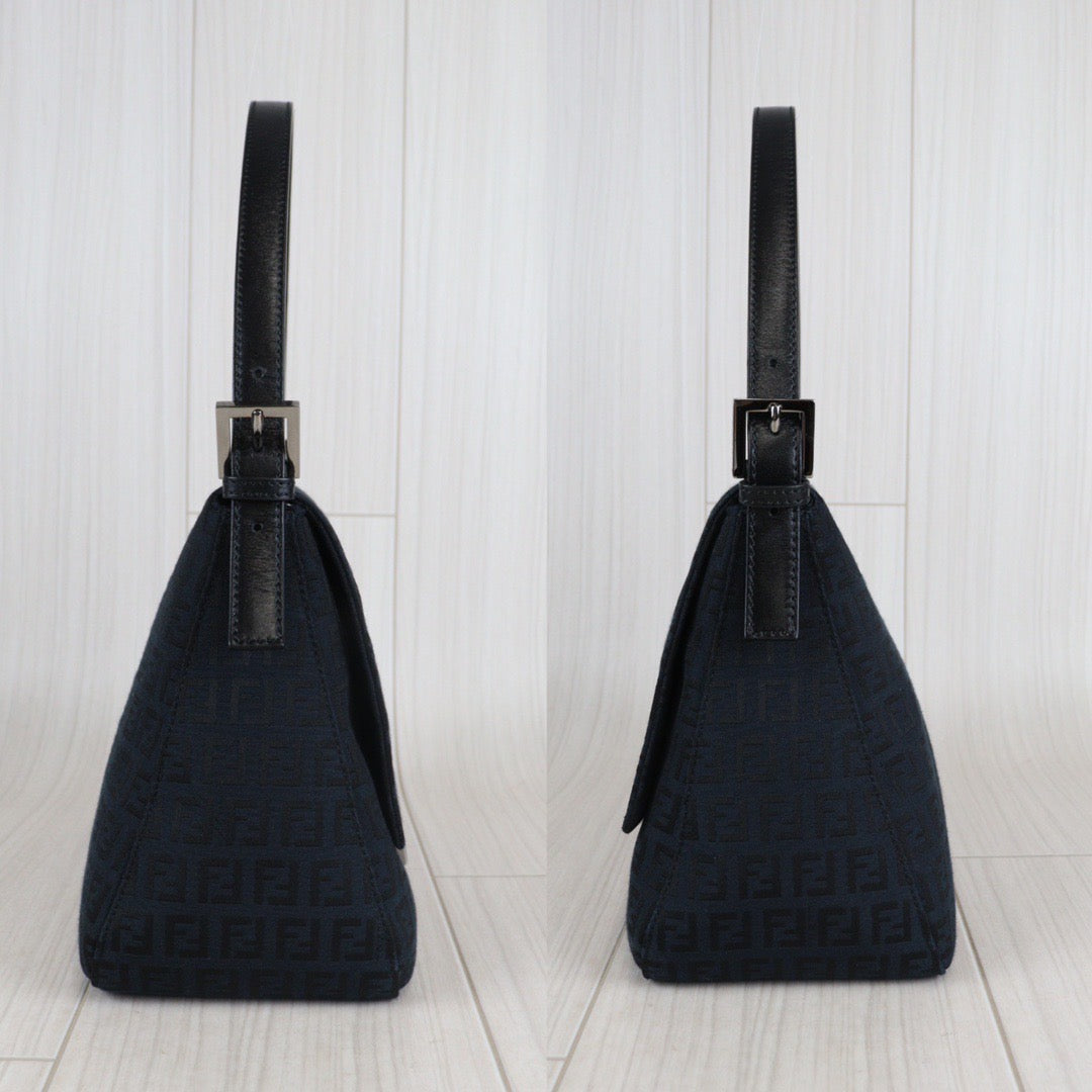 Rank A｜ FENDI Baguette Shoulder Bag Black ｜23060904