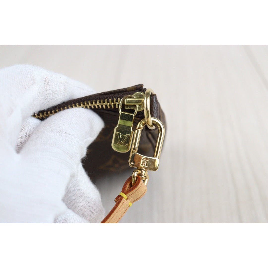 Rank A ｜ LV Monogram Pochette Accessoires ｜V23072005