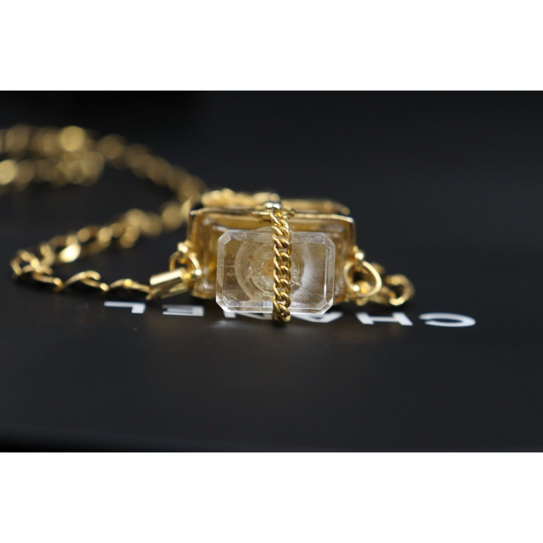 Include Authentic Detective Certificate of Authenticity｜Good ( Rank AB) ｜ CHANEL Vintage No.5 Perfume Bottle Chain Necklace｜26102605