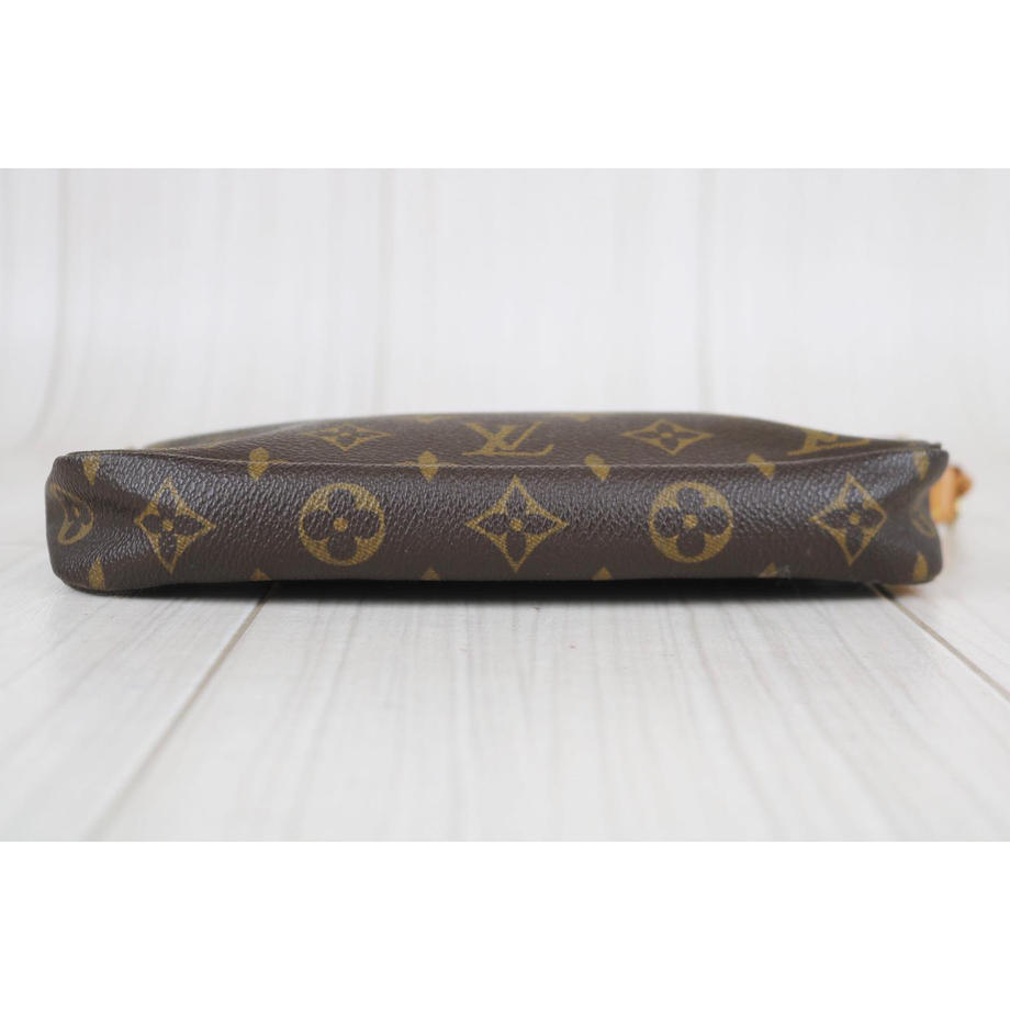 Rank A ｜     LV Monogram Pochette Accessoires    ｜091310