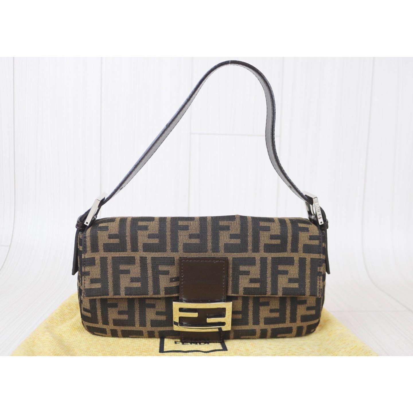 Rank A FENDI Zucca Mamma Baguette Shoulder Bag 081707 BRAND GET