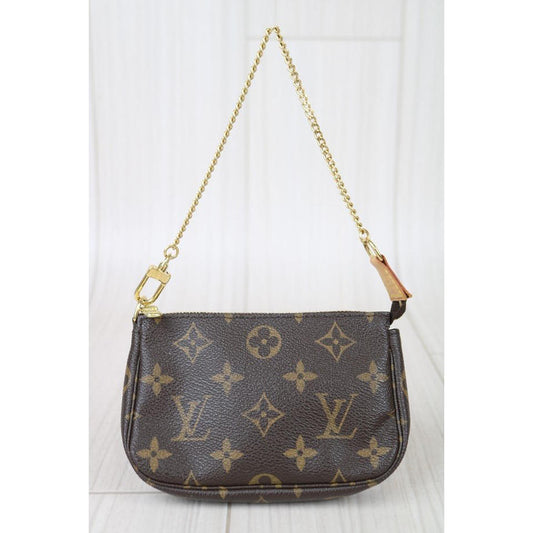 Rank A ｜     LV Monogram Mini Pochette Accessoir    ｜082608