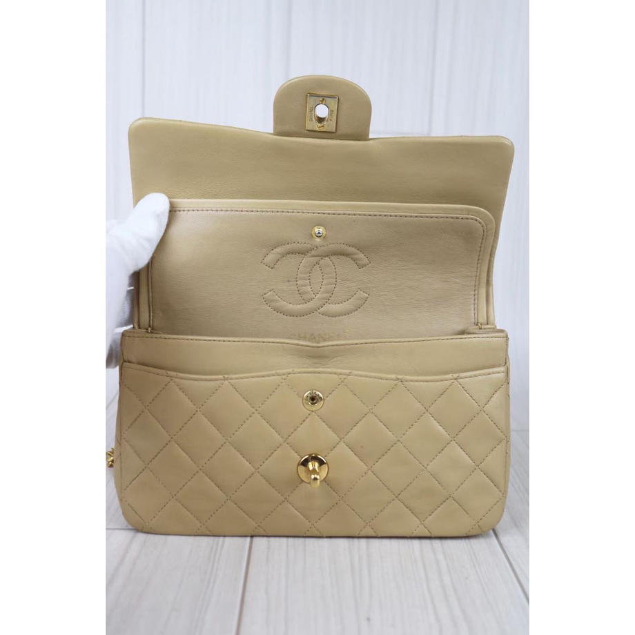 Rank AB ｜     CHANEL Matrasse Lamb SkinDouble Flap Double Chain Bag   ｜091001