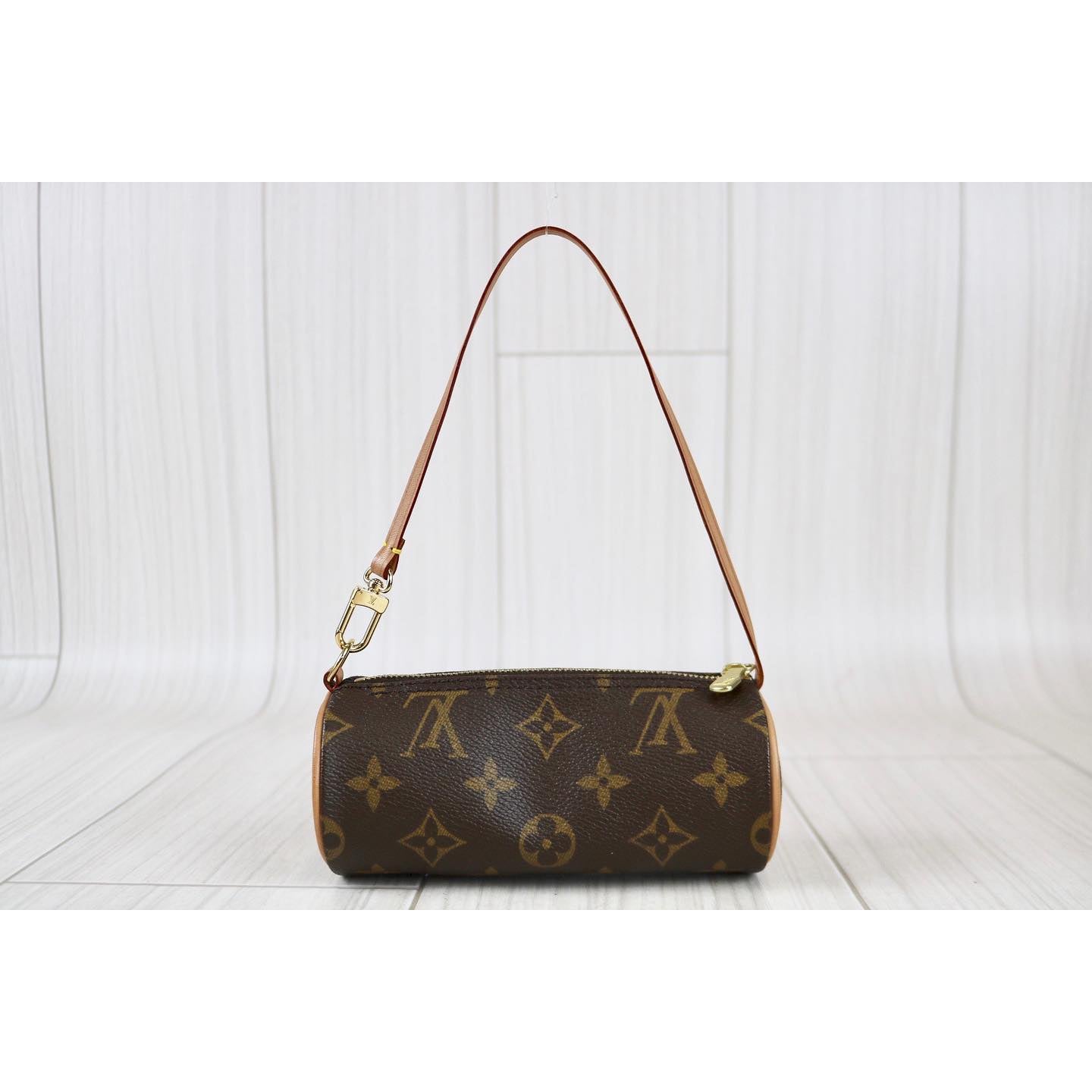 Rank AB ｜      LV Monogram Papillon 30 Handbag    ｜121924