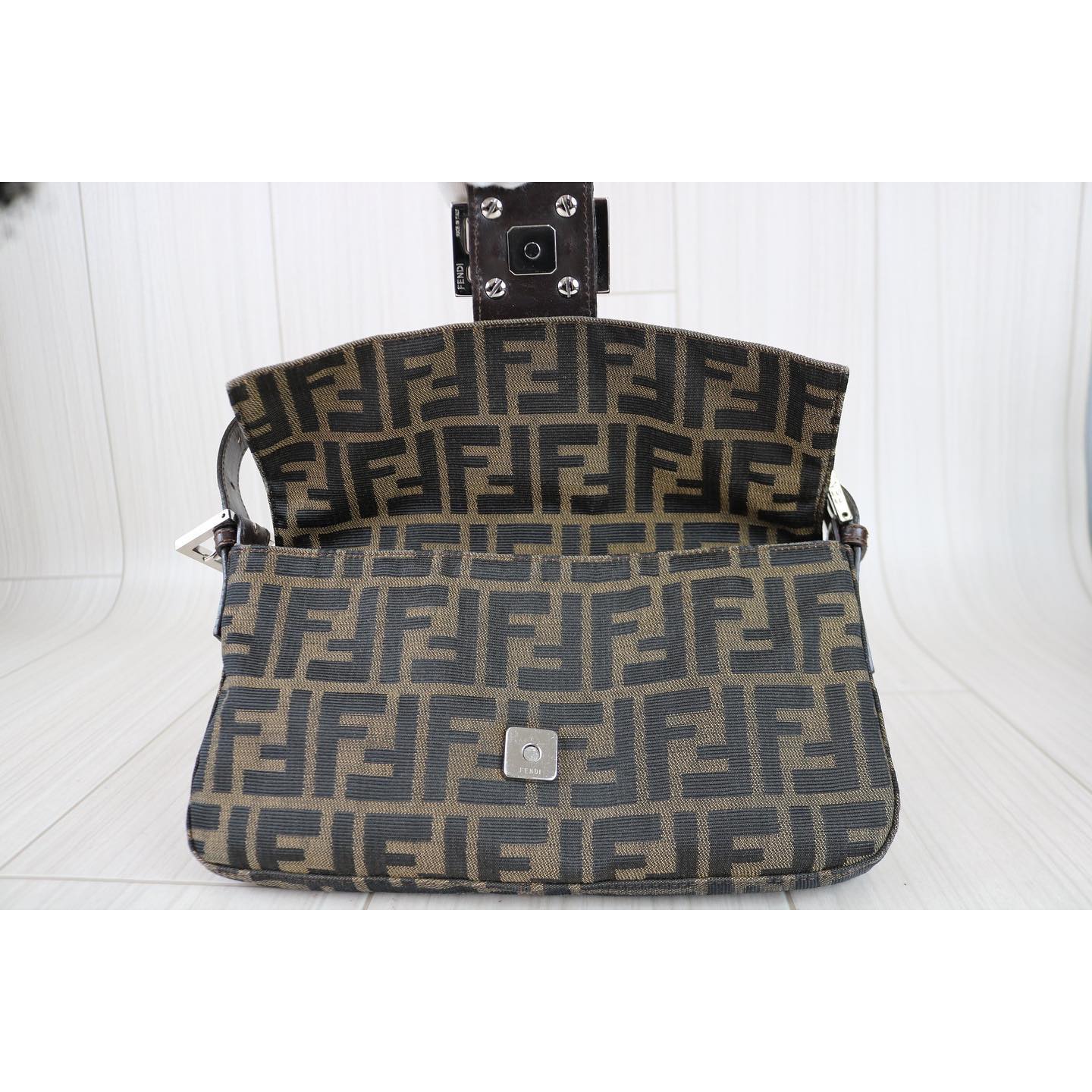 Rank A ｜ FENDI Zucca Mamma Baguette Shoulder Bag ｜121908