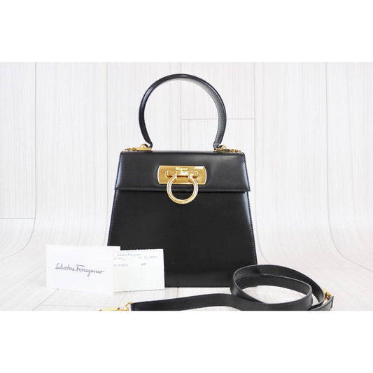 Rank SA  ｜Ferragamo Gancini 2WAY Handbag  Shoulderbag｜ 120916