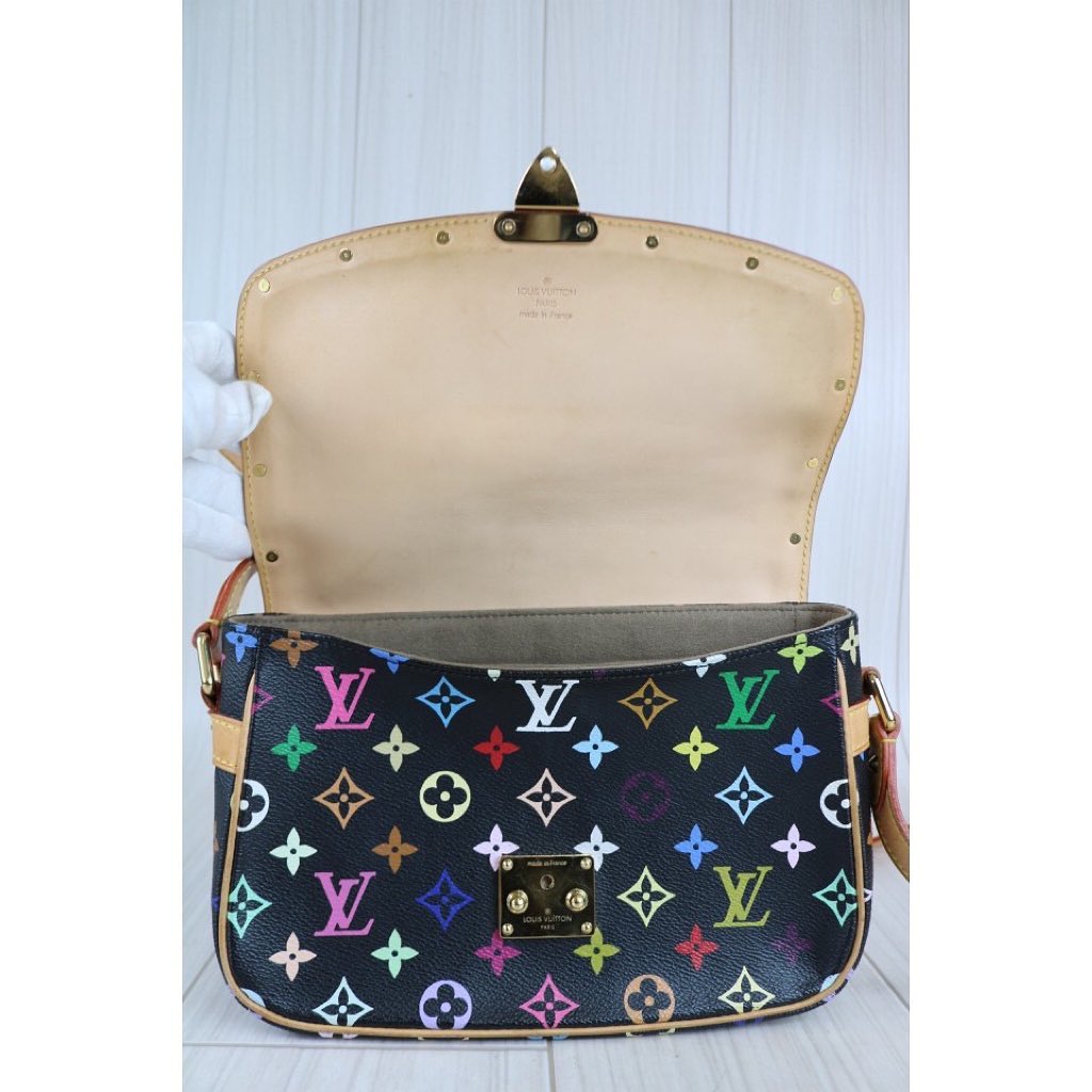 Rank A ｜    LV Monogram Multicolor Sologne Shoulder Bag   ｜122311