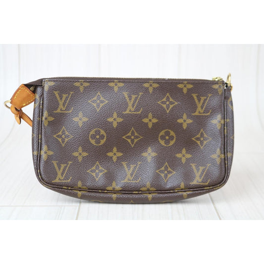 Rank AB ｜ LV Monogram Pochette Accessoires ｜082104