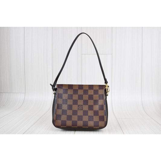 Rank A ｜      LV Damier Truth make up    ｜121915