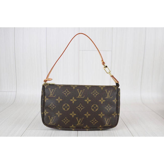 Rank SA ｜      LV Monogram Pochette Accessoires    ｜082808