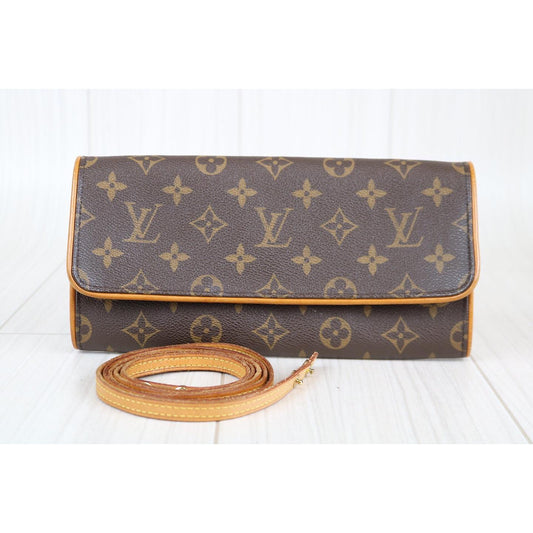 Rank AB ｜    LV Monogram Pochette Twin GM  ｜102420