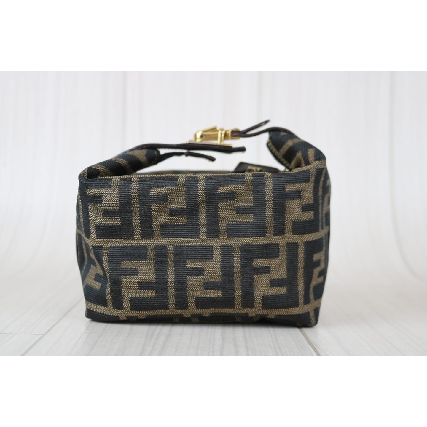 Rank A ｜ FENDI Zucca Handbag ｜080605