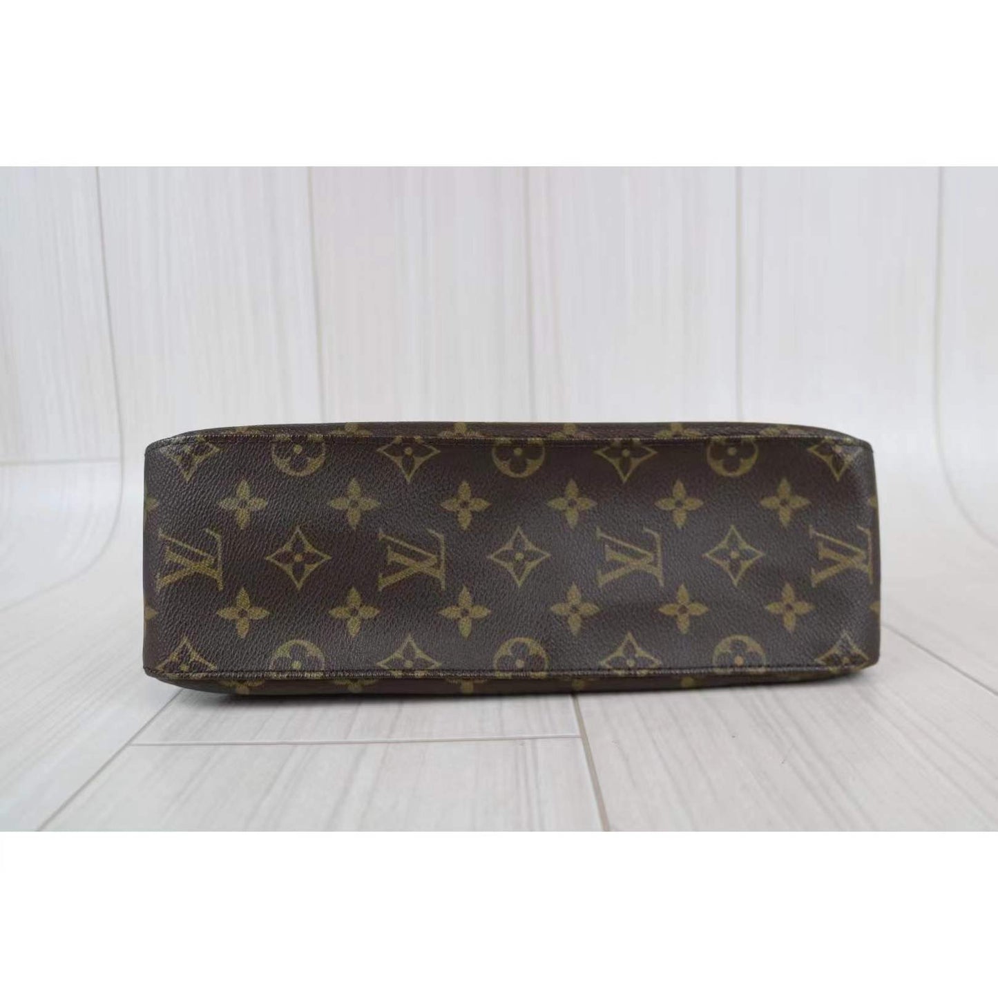 Rank A   ｜ LV Monogram Mini looping Shoulder Bag ｜012401