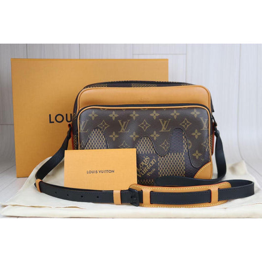 Rank SA ｜      LV Nile Messenger PM Shoulder Bag    ｜090516