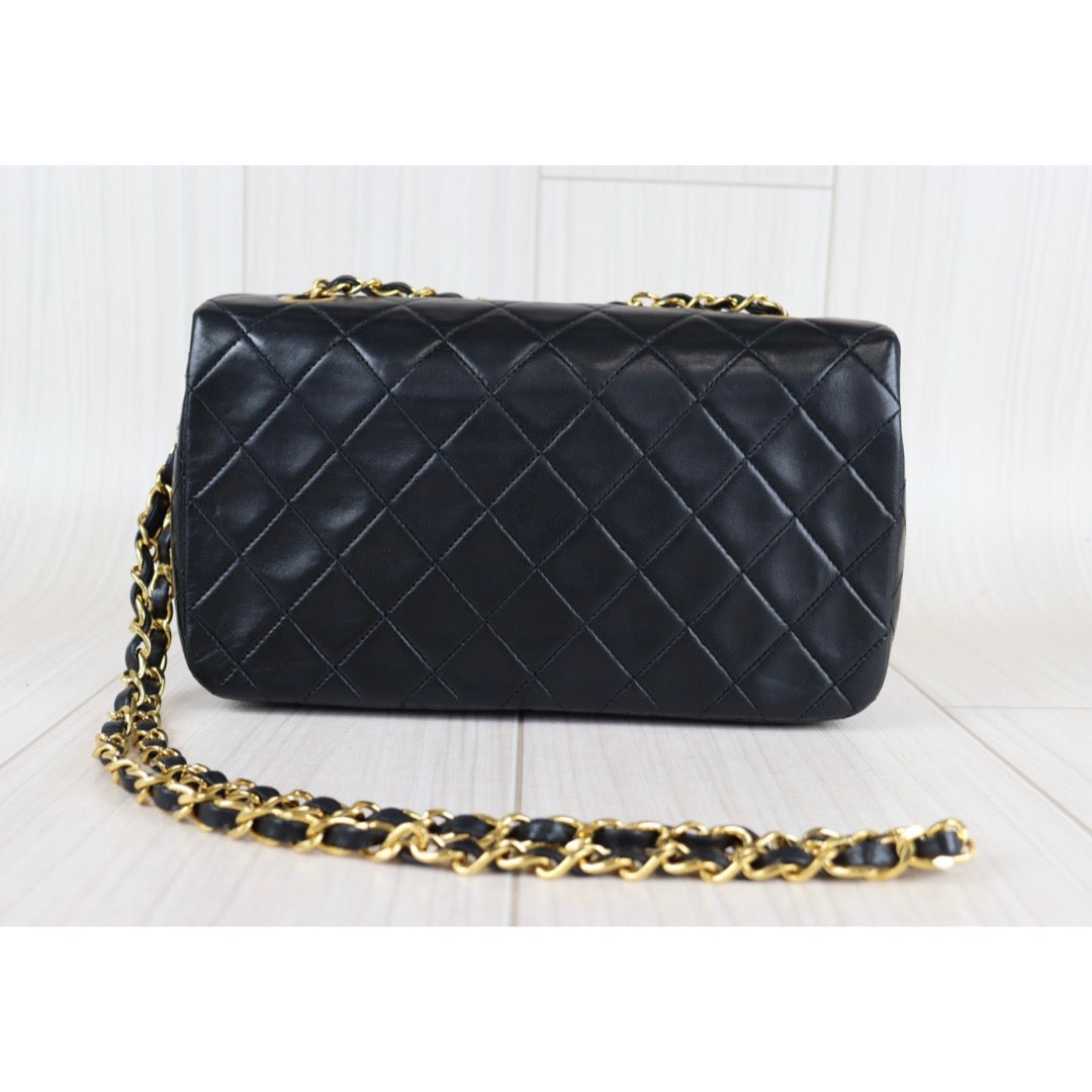 Rank A ｜CHANEL Lambskin CF23 Shoulder Bag ｜22101406