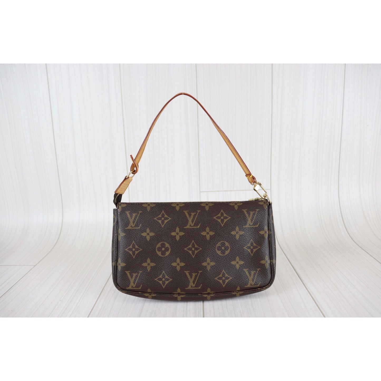 Rank AB｜ LV Monogram Pochette Accessoires ｜091010