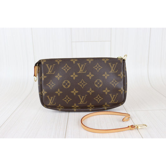 Rank A｜ LV Monogram Pochette Accessoires ｜092320