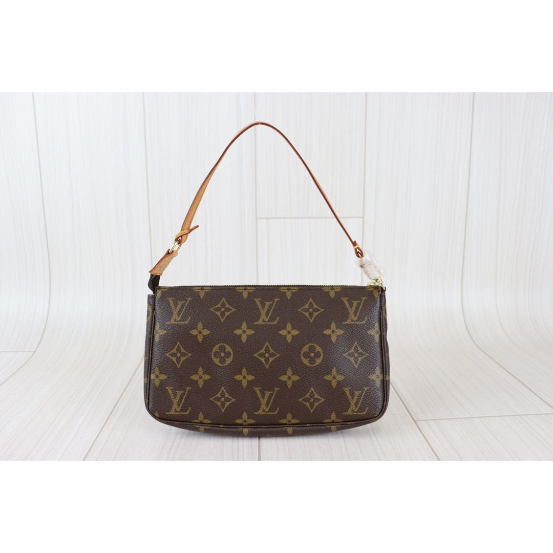 Rank A ｜ LV Monogram Pochette Accessoires ｜092319