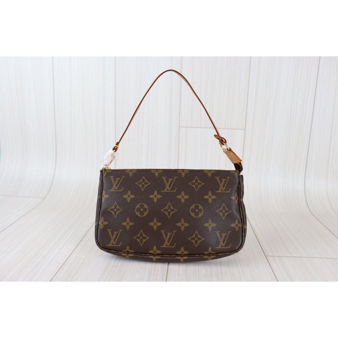 Rank A ｜ LV Monogram Pochette Accessoires ｜092319