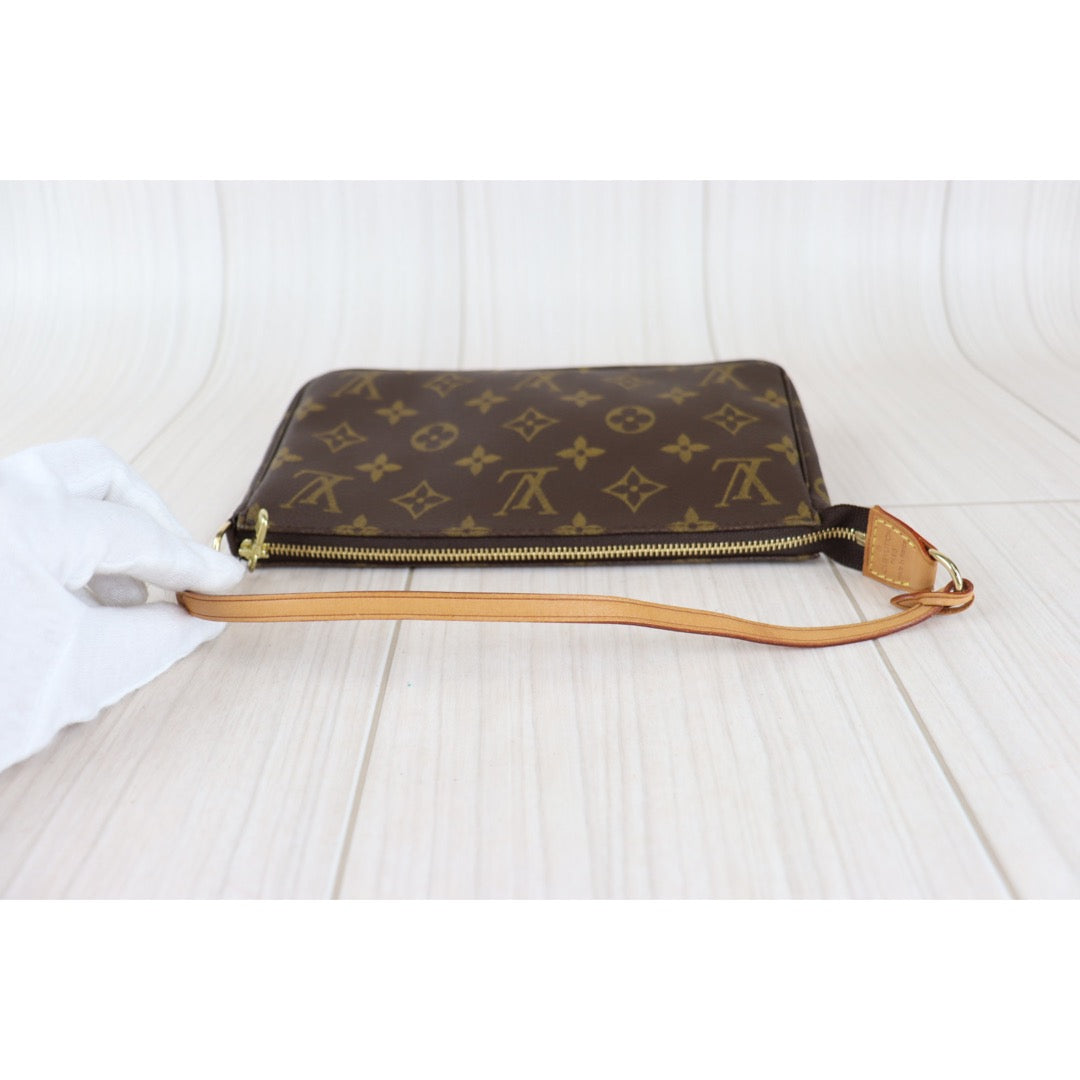 Rank A ｜ LV Monogram Pochette Accessoires ｜092319