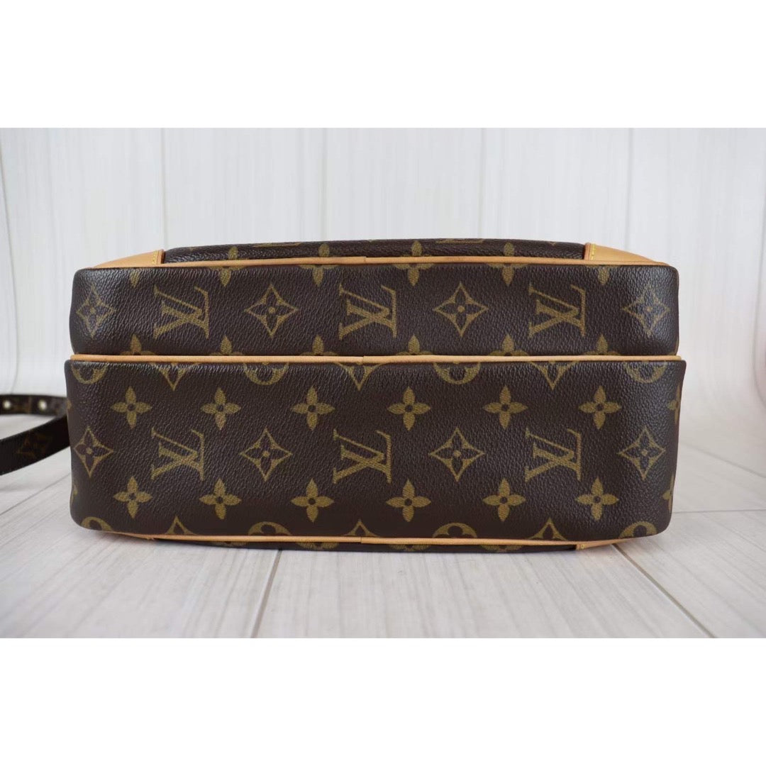 Rank A ｜LV Monogram Nile Shoulder Bag｜091031